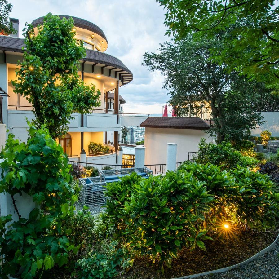 Hotel Adamo Tbilisi Exterior foto